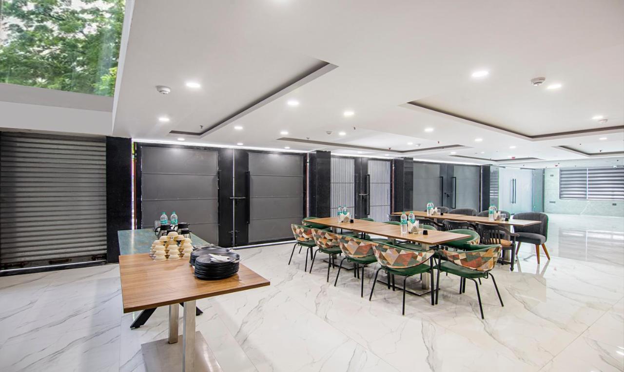 Treebo Royal Comfort New Delhi Exterior foto