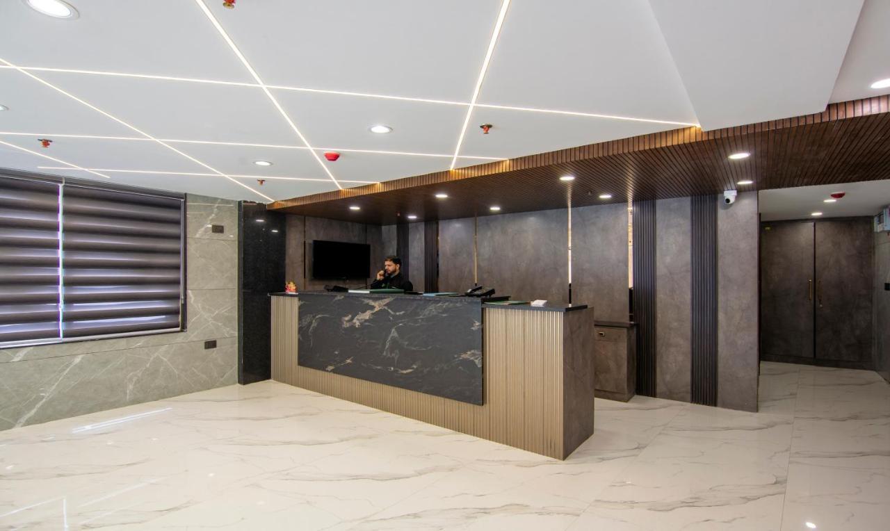 Treebo Royal Comfort New Delhi Exterior foto