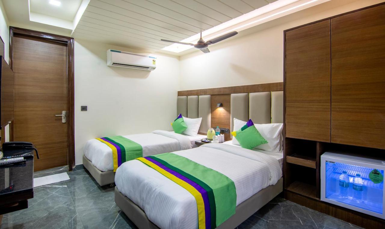 Treebo Royal Comfort New Delhi Exterior foto